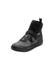 AM Moab Mid Winter STX - black